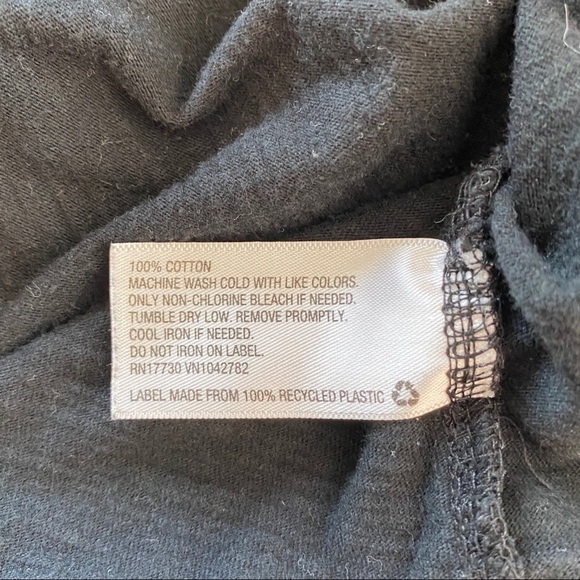 Liz Lange Maternity Black Short Sleeve Top - Picture 5 of 5